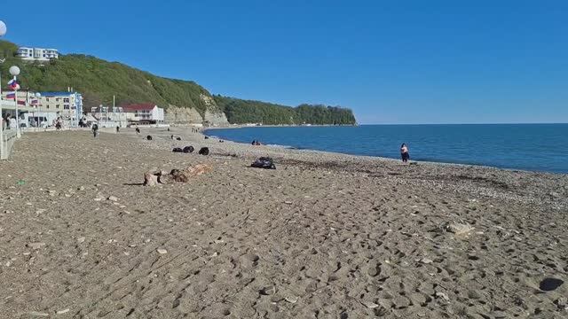 Новомихайловский.Пляж.Апрель