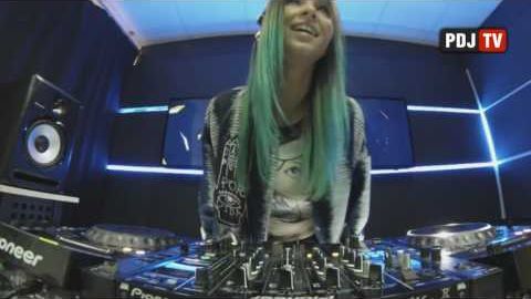 Miss Monique - Live @ Radio Intense 31.01.2017 [Progressive House]_480p