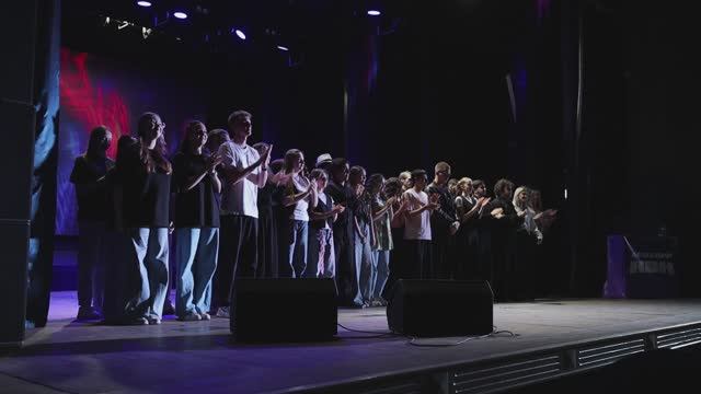 Игроки 10 команд боролись за выход в финал Студенческой лиги КВН