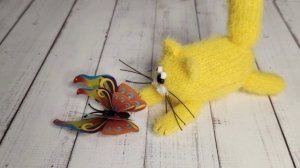 Рукоделие и кошки :) как же без них!