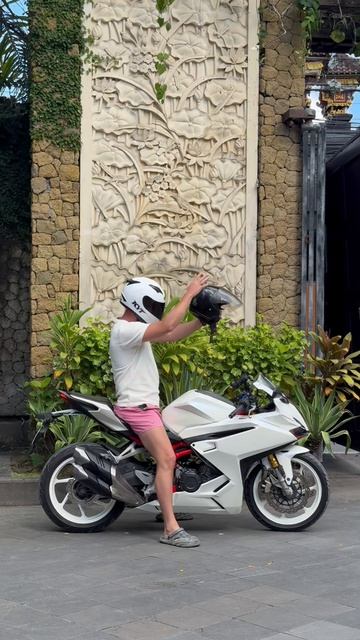 Что я сделал не так ?(