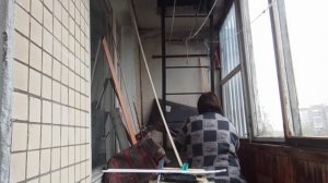 Что мне снег, что мне зной, что мне дождик проливной, когда мои друзья со мной!