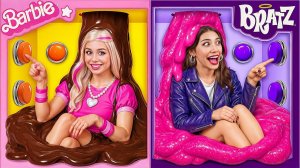 1000 Загадочных Кнопок Челлендж Барби vs Братц  Смешные Моменты от Multi DO Chal_720p