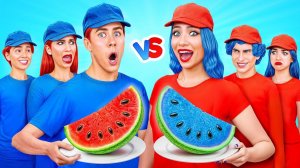 Красная еда vs Синяя еда Челлендж # Смешные Моменты с Jelly DO Challenge