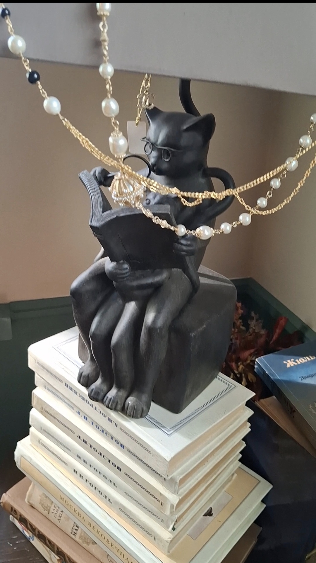 Котики читают книгу❤️Необычная милая лампа #Необычная #котики Необычная