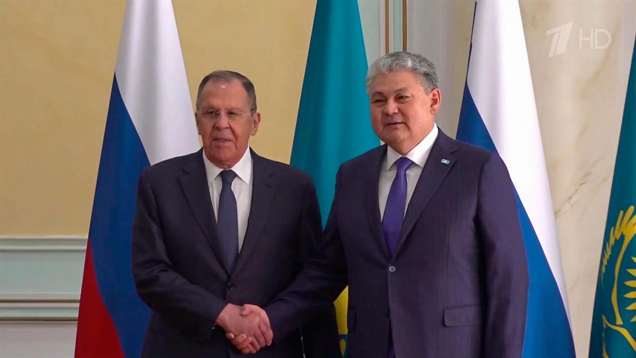 Одним из важнейших измерений отношений Москвы и Астаны является память о победе в ВОВ, заявил Лавров