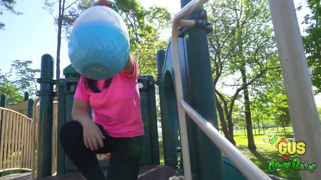 Easter Egg Hunt! Gus The Gummy Gator Huge Lego Fort