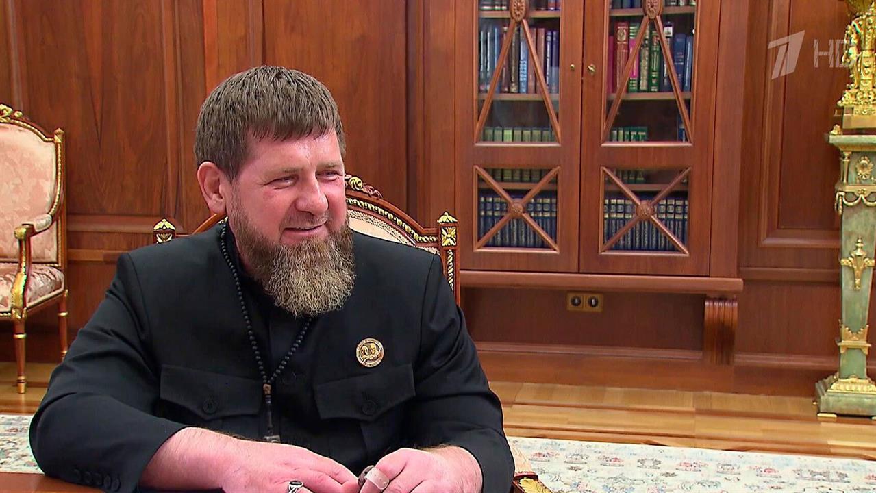 На встрече Владимира Путина с Рамзаном Кадыровым обсудили социально-экономическое развитие Чечни