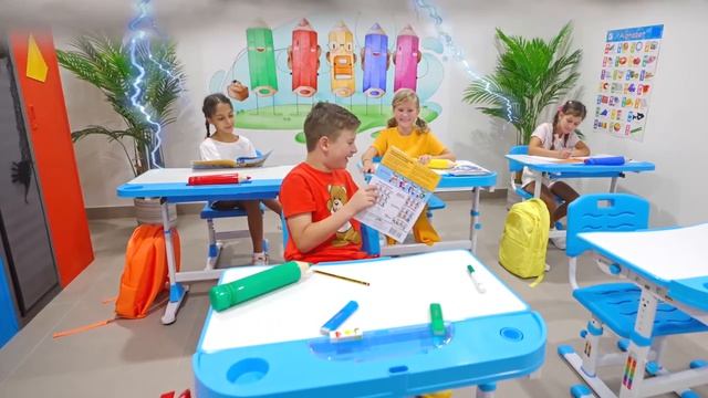 Хэллоуин в Школе! Приключения и Испытания 👻