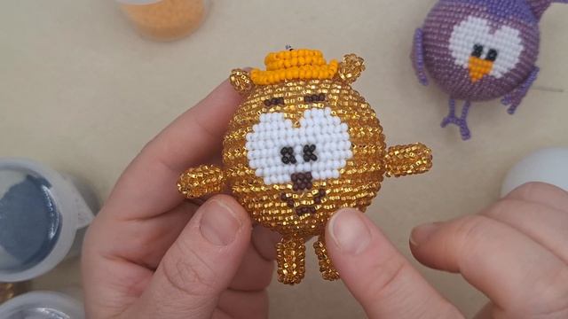 игрушки из бисера. Копатыч и Лосяш из  смешариков.