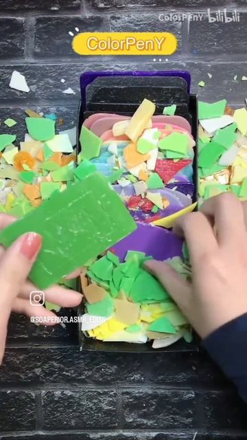 (◕‿◕) Автор ломает мыльные🧼🫧 пластиночки🥏.