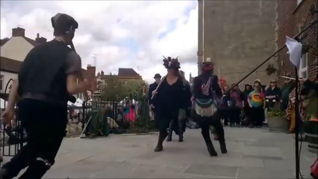 May Day In Britain: Simple English Guide (A1-A2) | ESL Vocabulary & Traditions