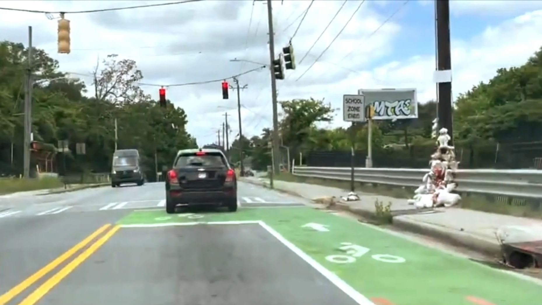 USA Hoods Атланта. Джорджия.  Трущобы. Город где-то рядом.