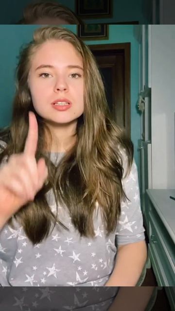 Учу язык жестов и пою на нем залетай на канал и тебе спою!