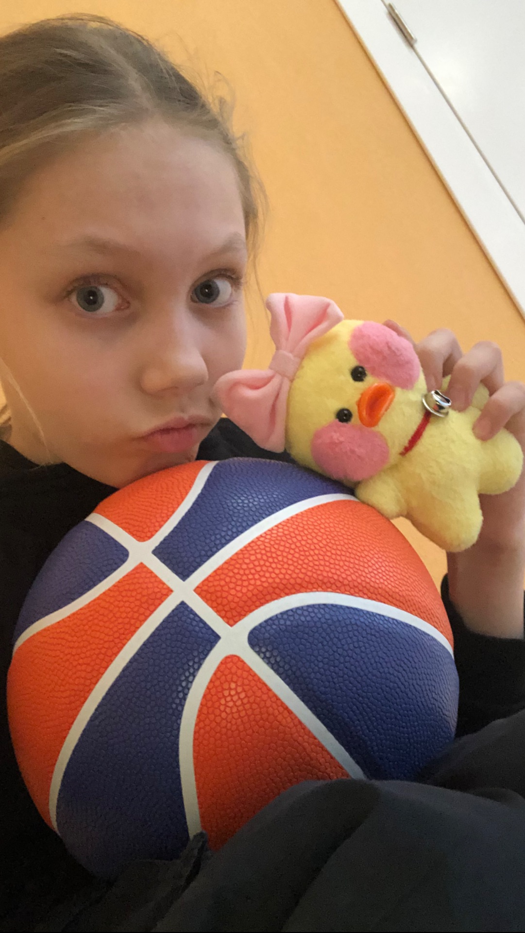 Сводили зефирку на ее первую тренировку по баскетболу! Завтра влог!