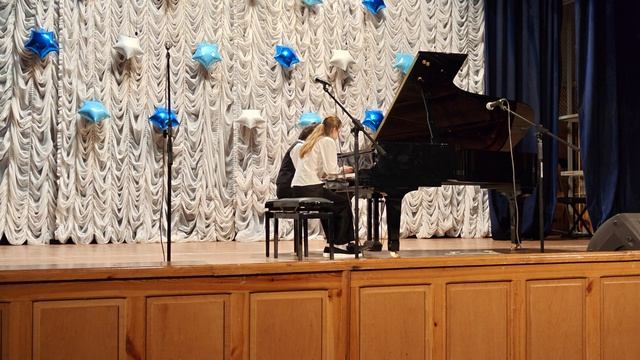 Калюк НатанКузьмина Александра обр.И.Кочуговой - Молдавеняска.mp4