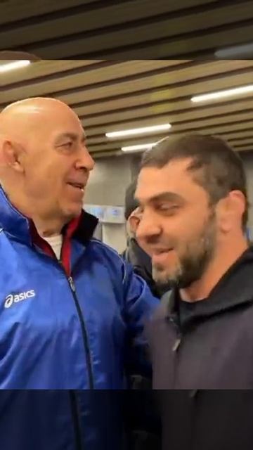 В Махачкале встретили дагестанских борцов — победителей чемпионата Европы в Тиране