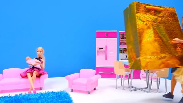 Распаковка игрушек