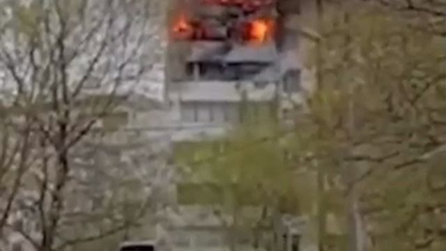 Взрыв в квартире на юго-востоке Москвы произошел во время приготовления еды, после этого начался пож