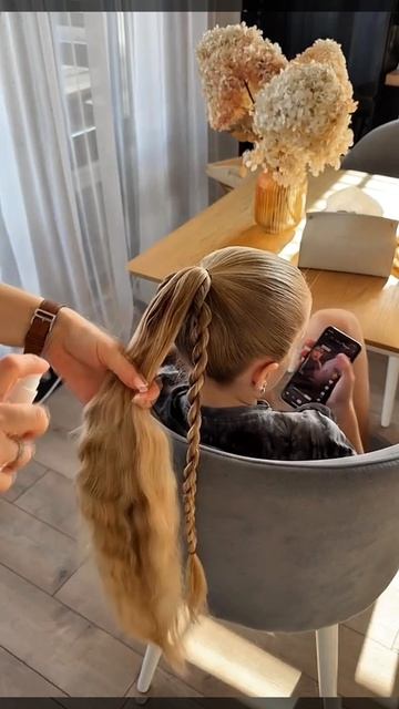 Необычная укладка с плетением🌸