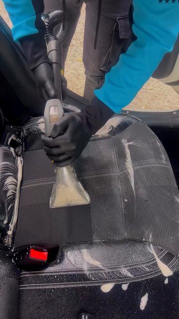 Химчистка авто 🚗 пятна и запах 😬 всё убрали ✨ салон как новый, скидка 😉