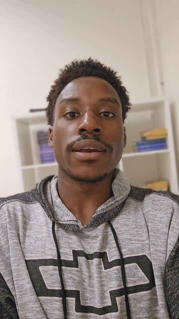 Сергей Есенин. Я по первому снегу иду  — читает  Эйнштейн Тулани Мубеми