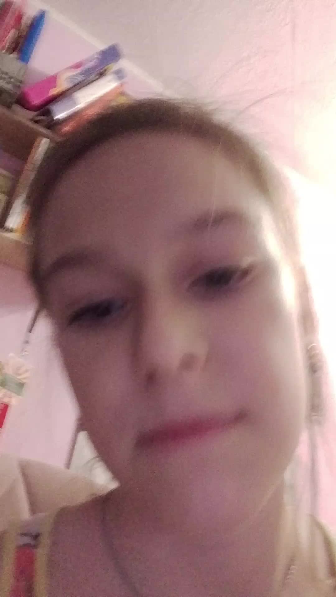 смотрю видео про парад фактов по истории