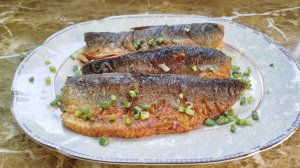 Жареная селёдка на сковороде. Вкусная и хрустящая!
