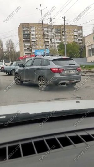 В Саратове пожилой водитель «пятерки» почувствовал себя плохо и погиб в ДТП