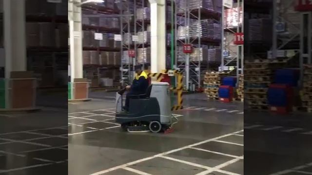 Уборка подъезда 🚗 грязь и запах 😬 сделали чисто и свежо ✨ плюс скидка 😉