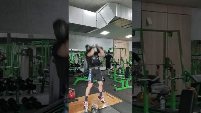 Тренировка -Толчек Гирь- гири 26 и 28кг.mp4