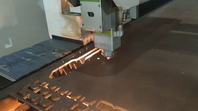 Лазерная резка рычага. 09Г2С 12мм с режимом пленка