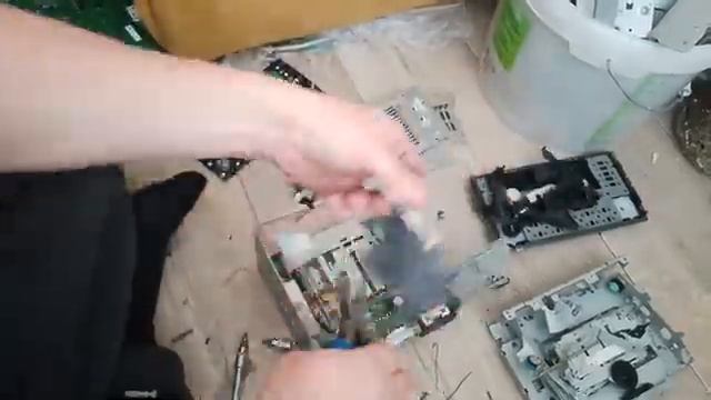 Купил автомагнитолу на разбор за 100₽