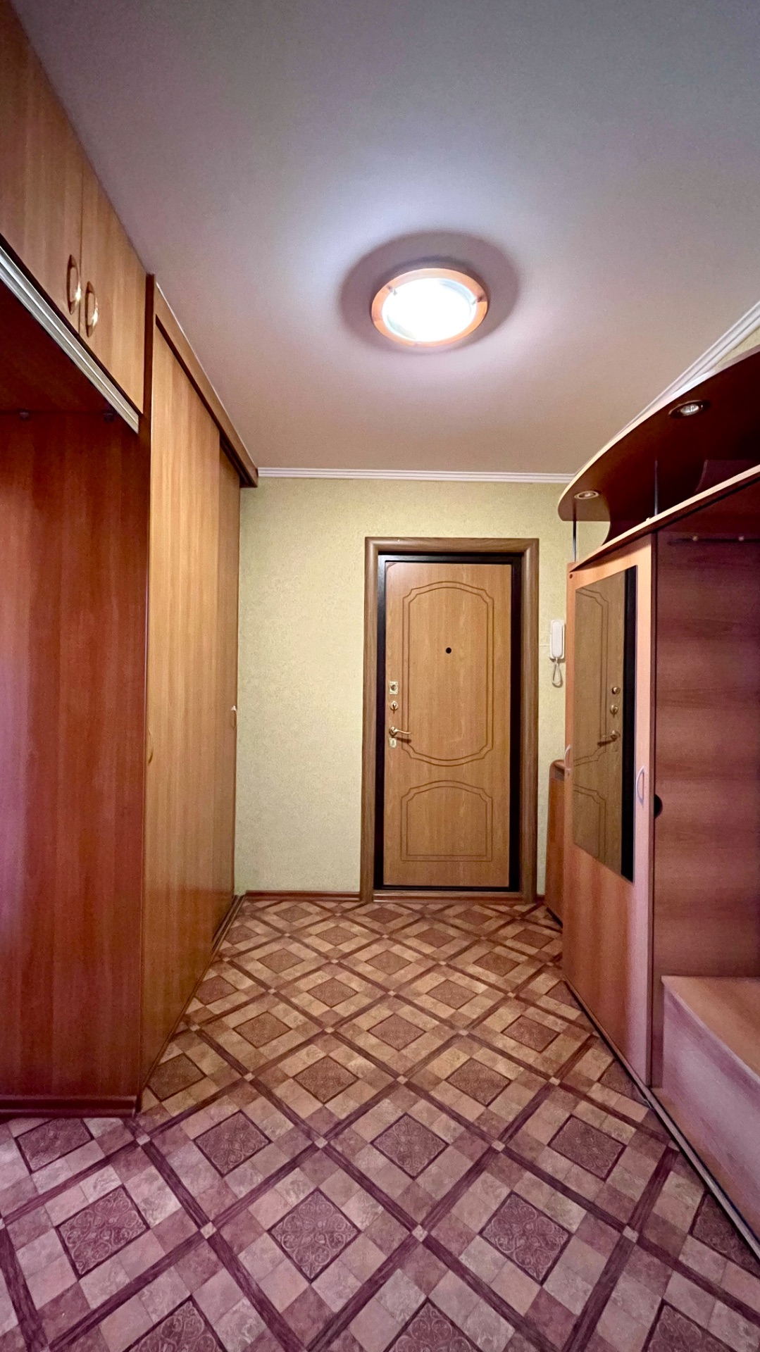 Двухкомнатная квартира в городе Тольятти