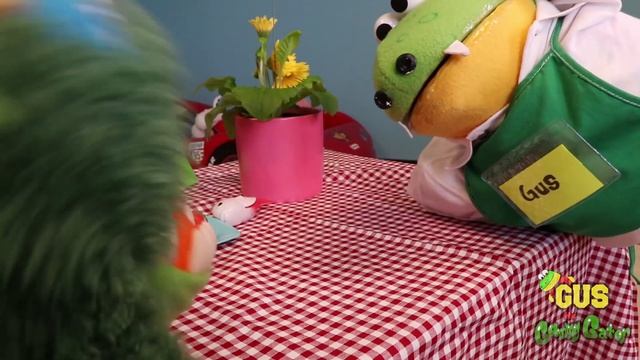 Learn Manners With PRETEND PLAY FOOD TOYS Cooking Kitchen!