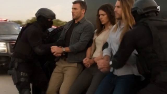 Джейсон Дюваль ещё 3 задержал