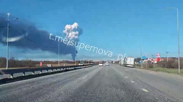 Пермь, после удара БПЛА ВСУк, в небе появился гриб от пожара !!!