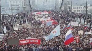 1 мая - В Москве впервые прошла демонстрация оппозиции