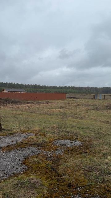 Продается участок 15 сот. с коммуникациями по границе в селе Махра Александровский р-н. Монастырь.