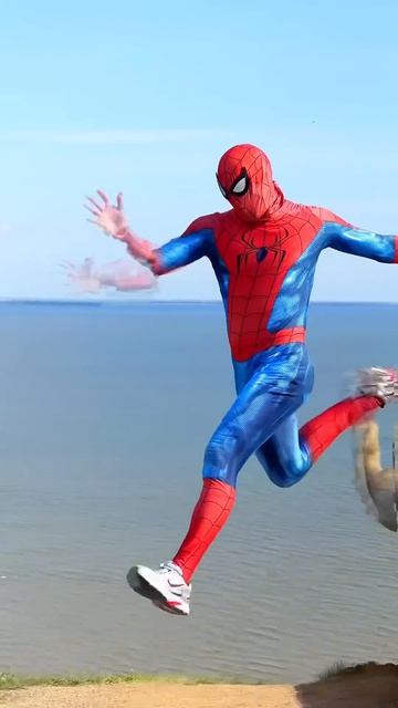 Spider-Man Runs To The Rescue #spiderman
