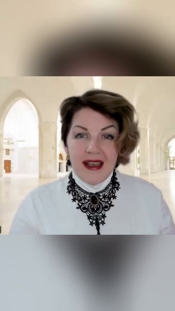 9 рядом с мужчиной