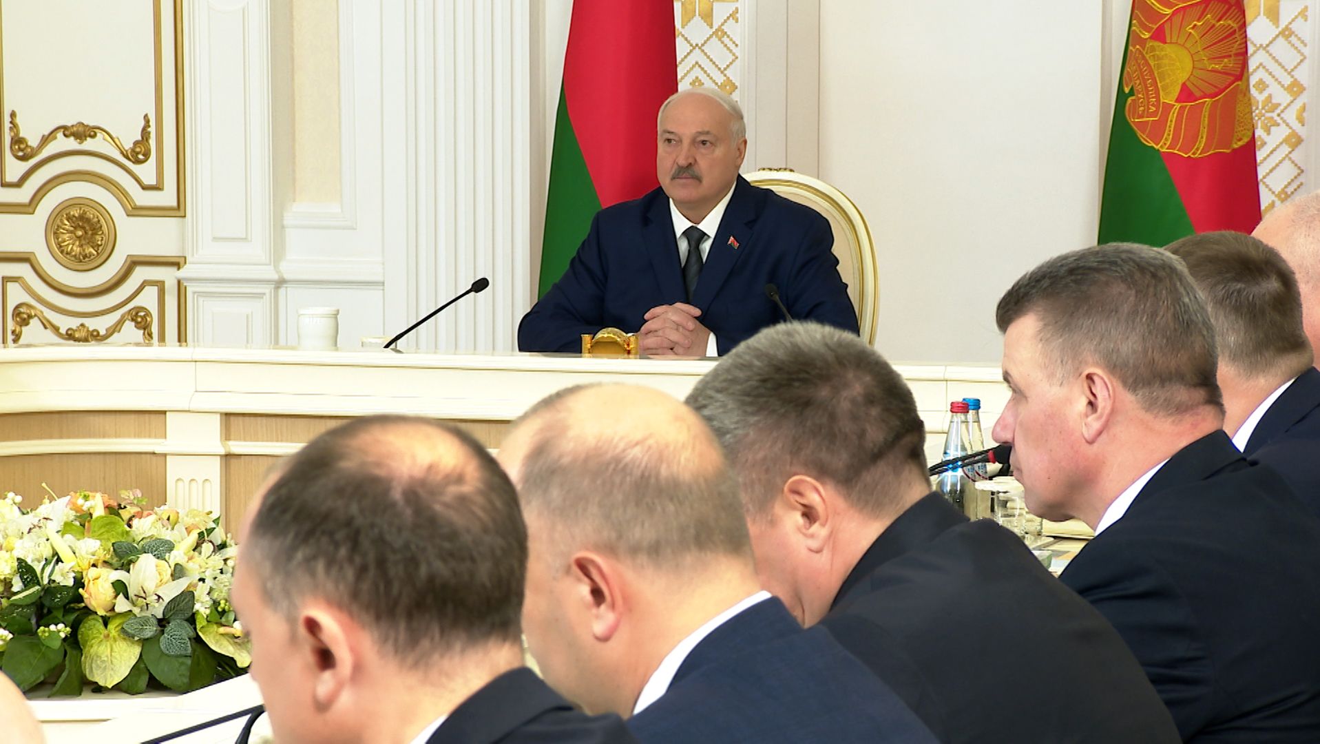 Лукашенко: Губернаторы где-то НЕДОГОВАРИВАЮТ! // Совещание. 