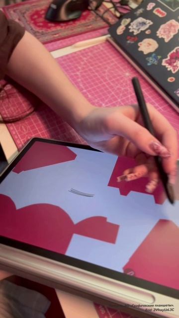 Процесс создания поп-ап открытки: от макета до доработки элементов на XPPen Magic Note Pad