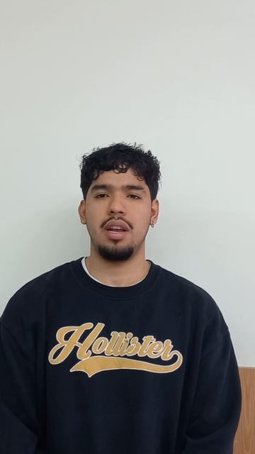 Константин Симонов. Майор привез мальчишку на лафете  — читает  Габриель Рохас Гонсалес