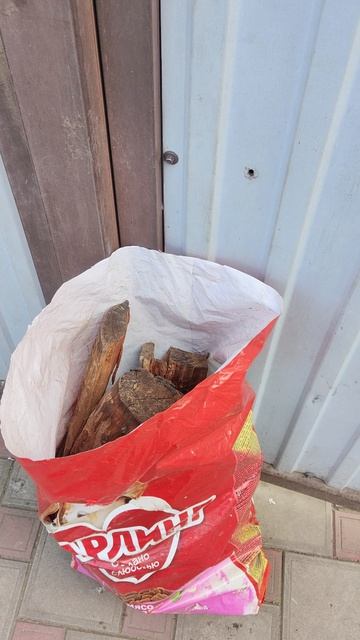 С наступающим Первомаем! Труд. Мир. Май.