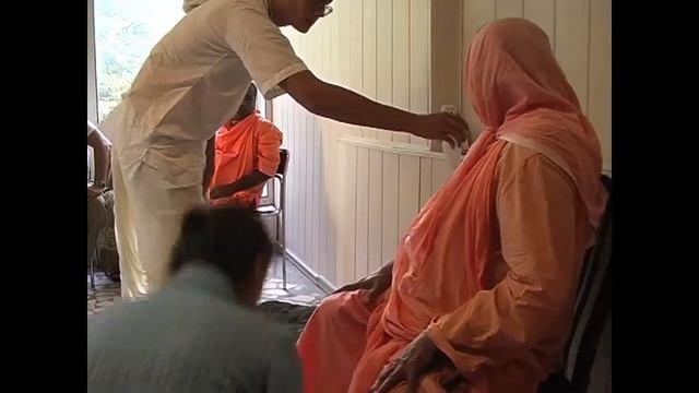 Прогулка общение с преданнными