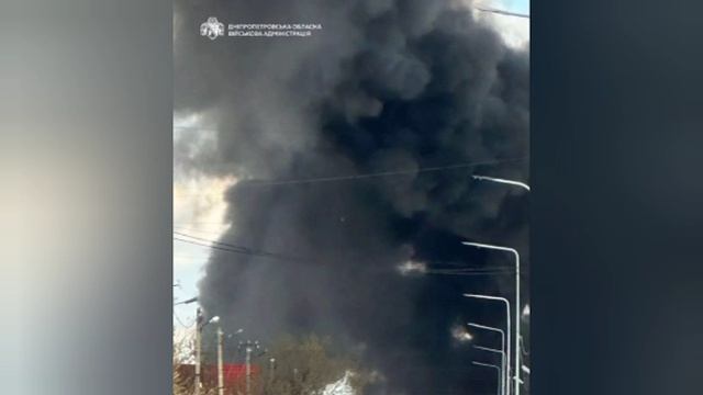 ‼️🇺🇦💥 Мощные взрывы и пожары в Днепропетровске

▪️По целям работают 