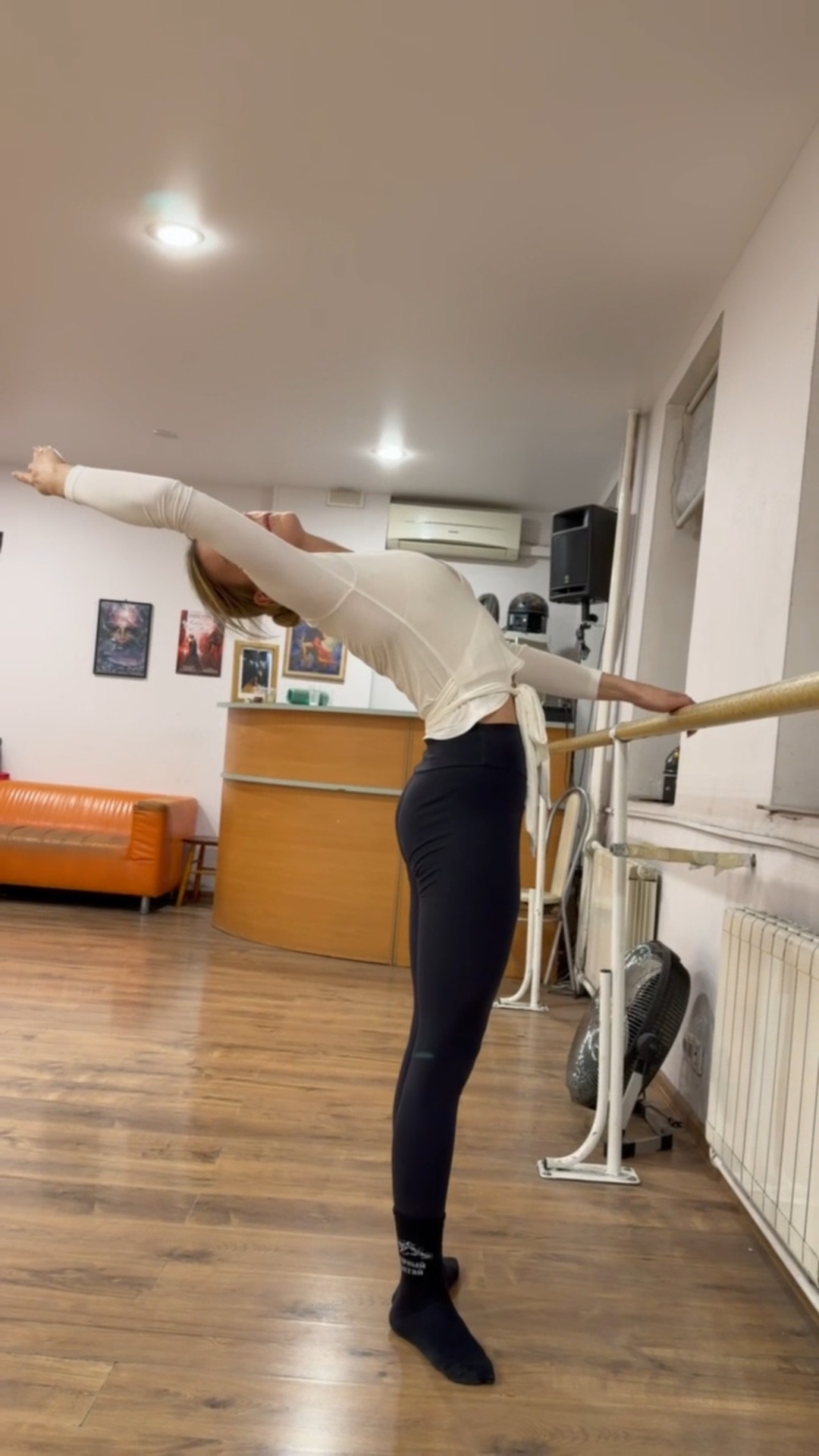 Индивидуальные занятия / Уроки Балета и растяжки для взрослых 🩰 Москва и онлайн #балет #shorts