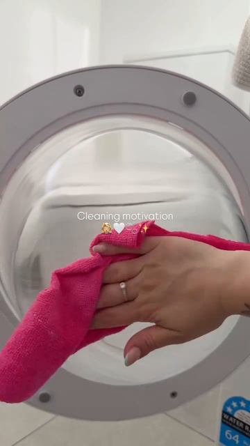 После чистки раковины ✨ клиент взял уборку кухни со скидкой 30% 🔥