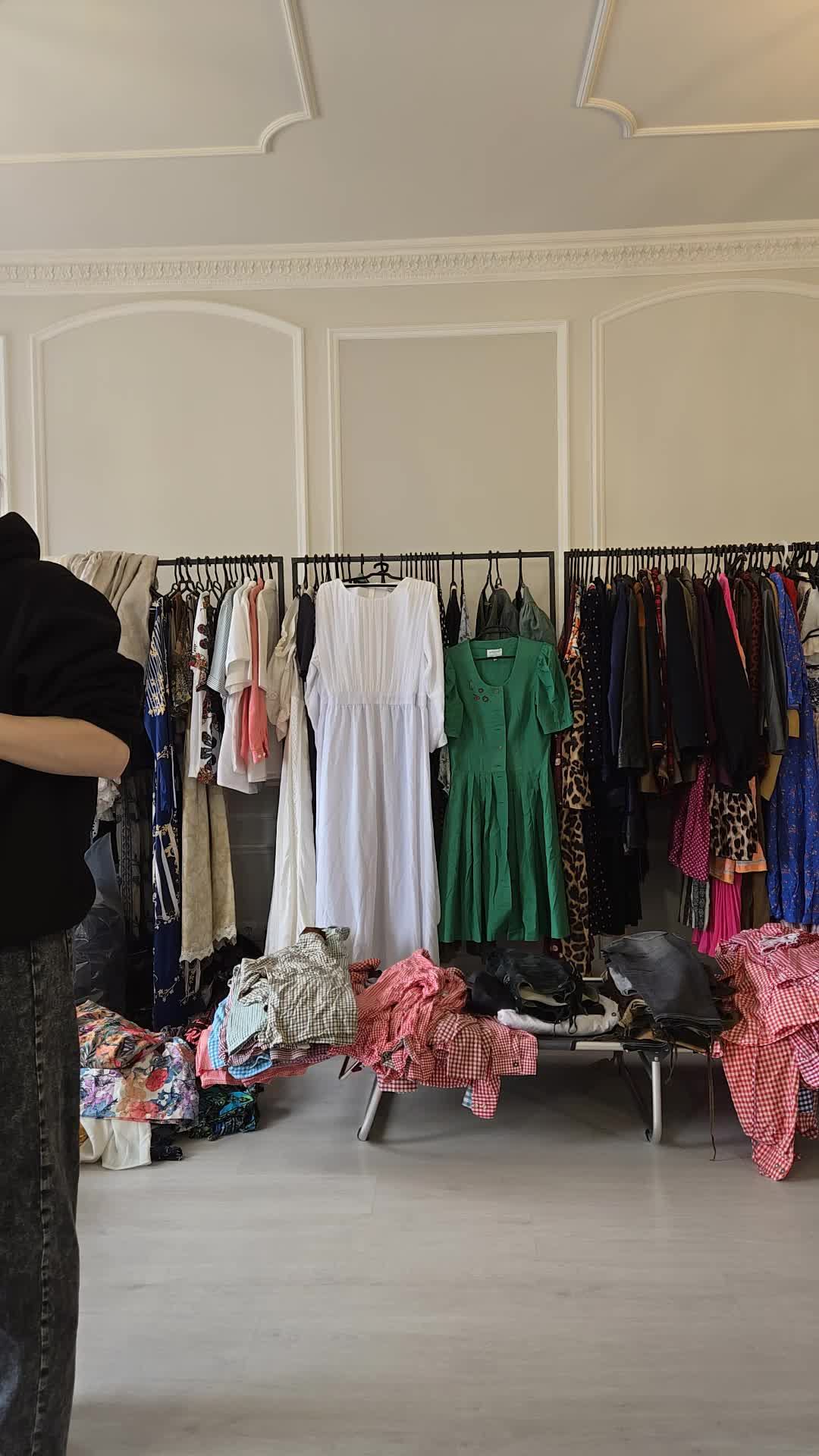 Онлайн продажа тирольской, баварской винтажной одежды.